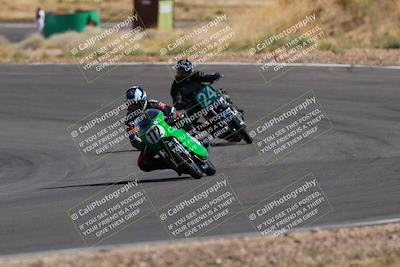 media/Apr-19-2025-AHRMA (Sat) [[3d98ca3309]]/Race/Group 8/Turn 4 part 2/